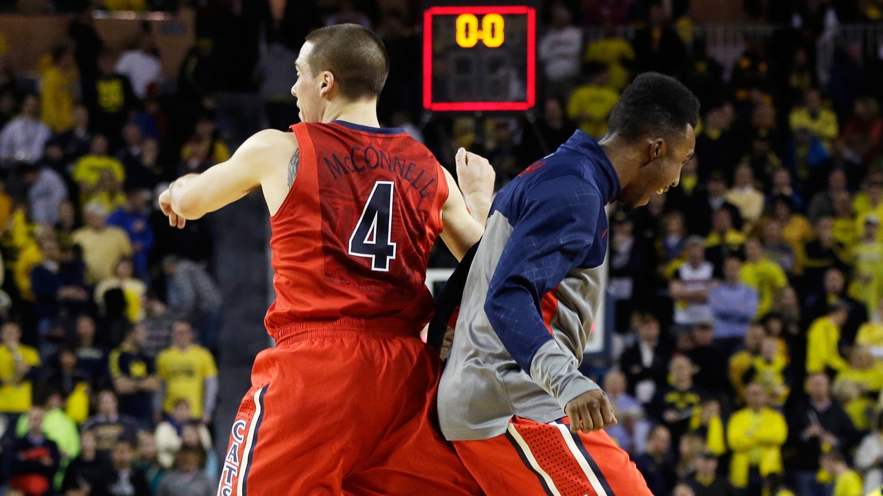 Arizona rallies late, holds on to beat Michigan